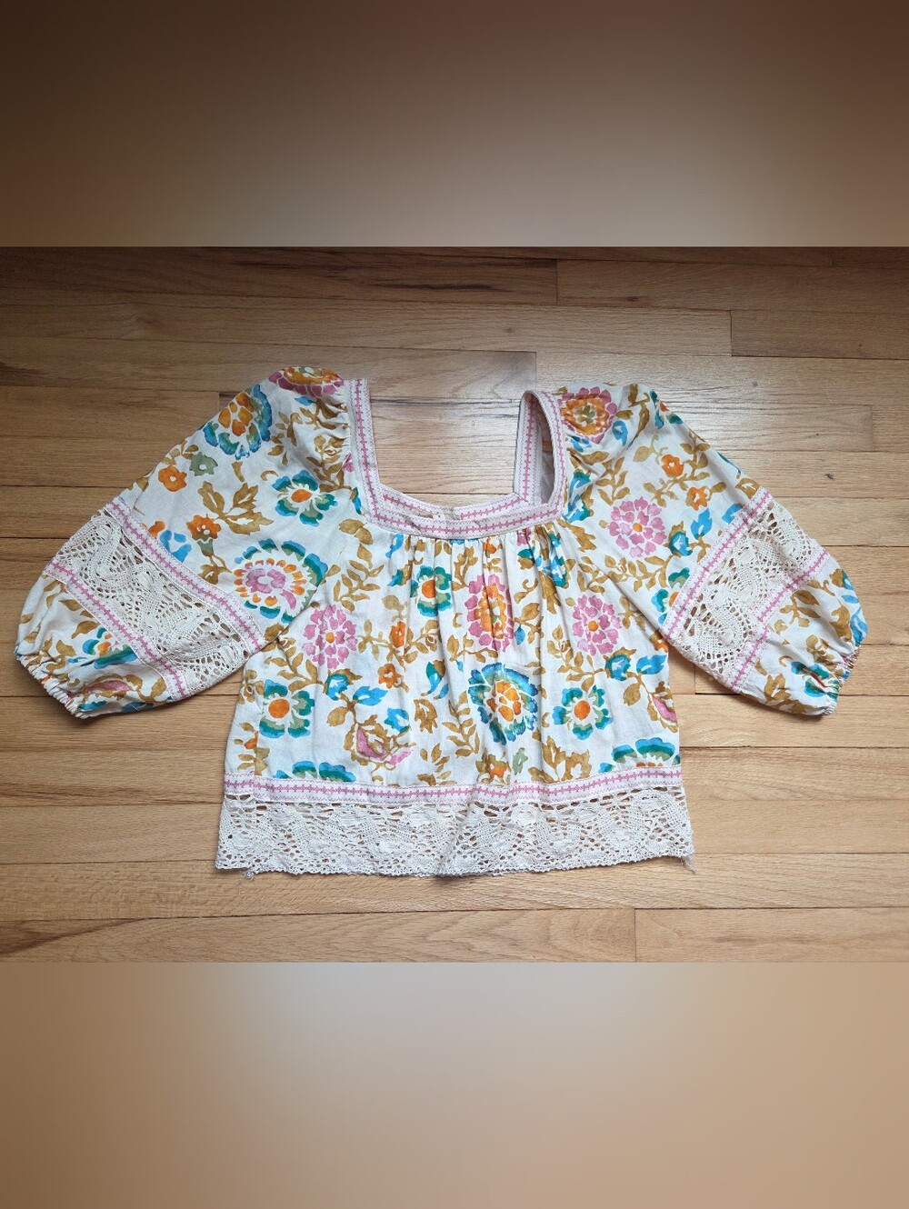 Christian Siriano Floral Cream Blouse with Pink, Teal & Gold Accents - Picture 1 of 6